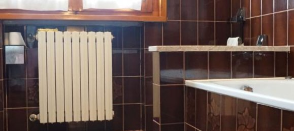 Casa de 6 habitaciónes en Torrile, Italy No. 236258 25