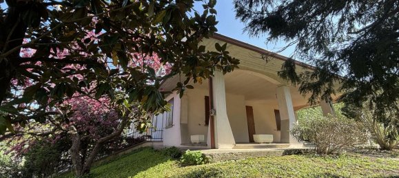 Casa de 6 habitaciónes en Torrile, Italy No. 236258 7