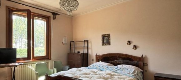 Casa de 6 habitaciónes en Torrile, Italy No. 236258 31