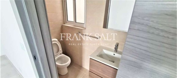 3 bedrooms Penthouse in Swieqi, Malta No. 4873 2