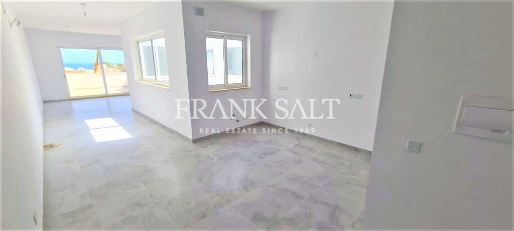 3 bedrooms Penthouse in Swieqi, Malta No. 4873