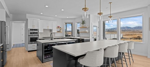 4 bedrooms Commercial property in Longmont, USA No. 560273 9