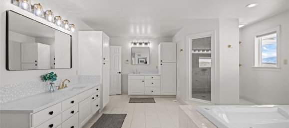 4 bedrooms Commercial property in Longmont, USA No. 560273 24