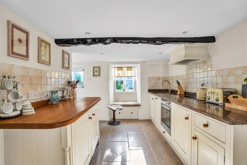 Casa de 1800 dormitorios en Gloucestershire, United Kingdom No. 842