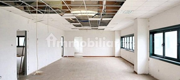 238m² Office in Falconara Marittima, Italy No. 317023 3