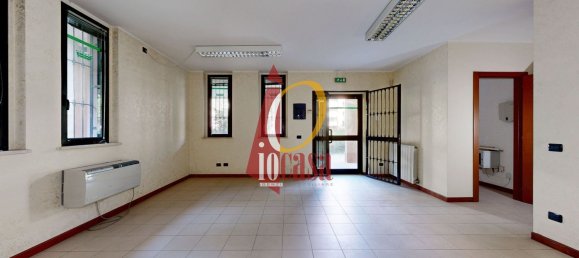 Bureau à San Giuliano Milanese, Italy 80m² No. 381421 6