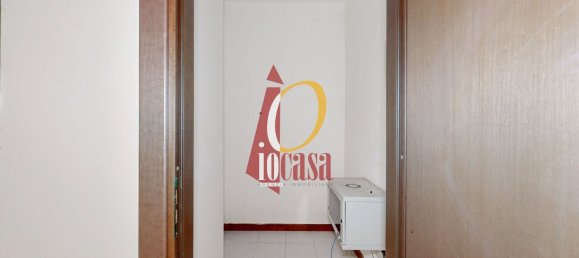 Bureau à San Giuliano Milanese, Italy 80m² No. 381421 20