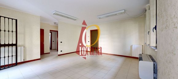 Bureau à San Giuliano Milanese, Italy 80m² No. 381421 3