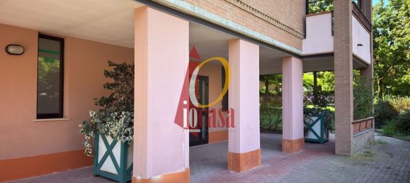 Bureau à San Giuliano Milanese, Italy 80m² No. 381421 28