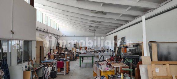 312m² Warehouse in Marzabotto, Italy No. 314952 2