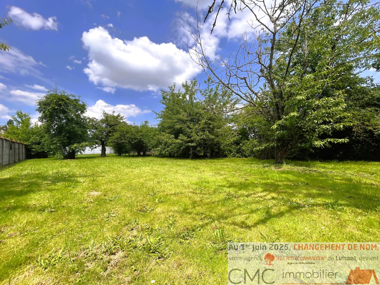 Grundstück in Luisant, France, Nr. 74125