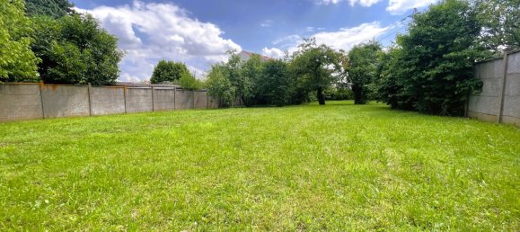 Grundstück in Luisant, France, Nr. 74125 4