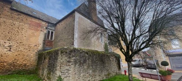 Casa de 3 dormitorios en Sille-le-Guillaume, France No. 198440 3