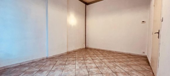 3 bedrooms House in Maubeuge, France No. 77234 11