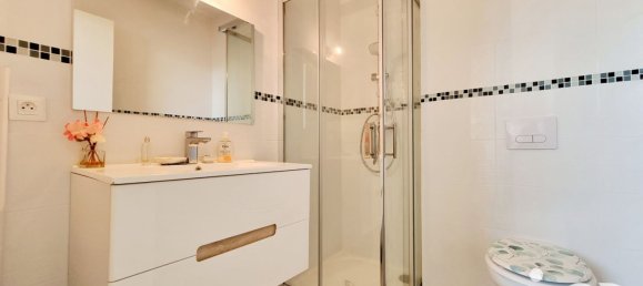 Дом с 5 спальнями в Уэнвиль-Сен-Лифар, Франция № 214135 6