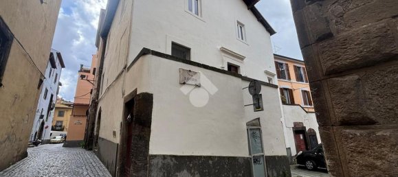 1 bedroom Garage in Viterbo, Italy No. 155605 2
