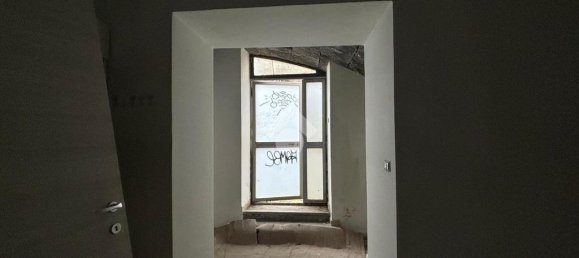 1 bedroom Garage in Viterbo, Italy No. 155605 12