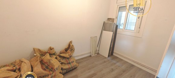 3 bedrooms Apartment in Terrassa, Spain No. 136476 8