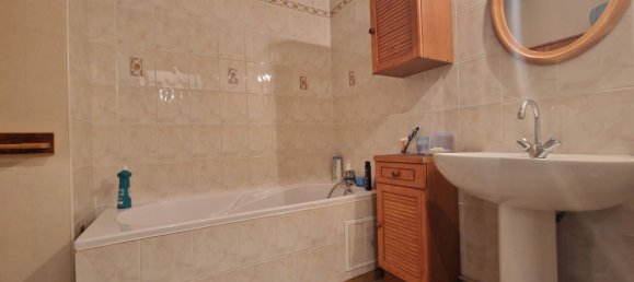 2 bedrooms Apartment in Saint-Apollinaire, France No. 258330 4