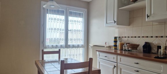 2 bedrooms Apartment in Saint-Apollinaire, France No. 258330 2