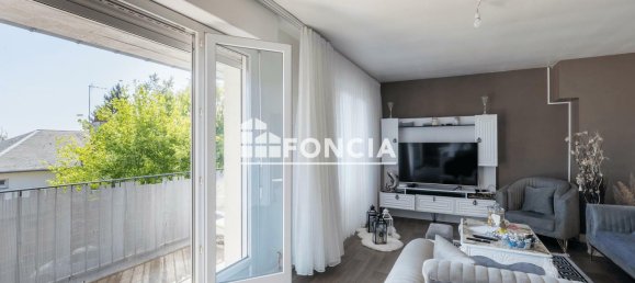 3 bedrooms Apartment in Amilly, France No. 251928 4