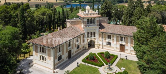 Villa de 11 dormitorios en Treia, Italy No. 63544 44