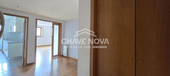 Квартира с 4 спальнями в Матозиньюш, Португалия № 32257 6