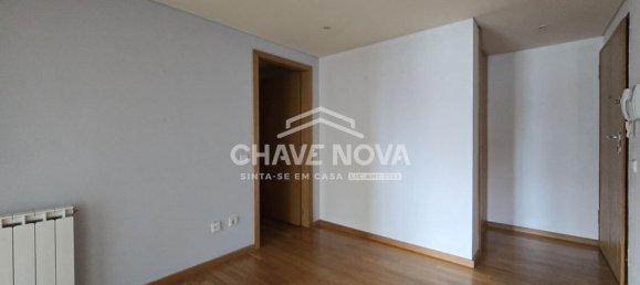 Квартира с 4 спальнями в Матозиньюш, Португалия № 32257 12