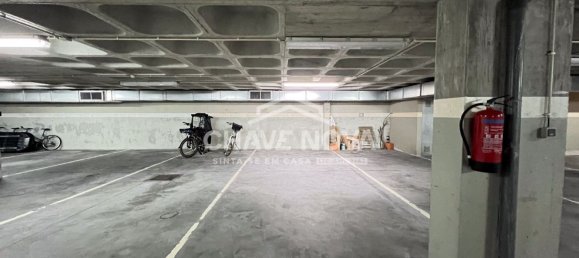 Квартира с 4 спальнями в Матозиньюш, Португалия № 32257 19