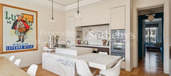 5 bedrooms Apartment in Paris, France No. 351611 9