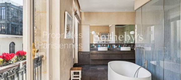 5 bedrooms Apartment in Paris, France No. 351611 14