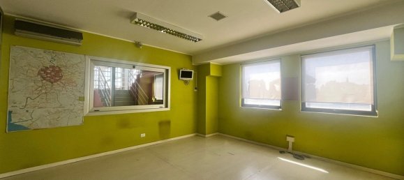 530m² Warehouse in Rome, Italy No. 320483 9