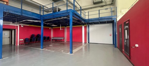 530m² Warehouse in Rome, Italy No. 320483 3