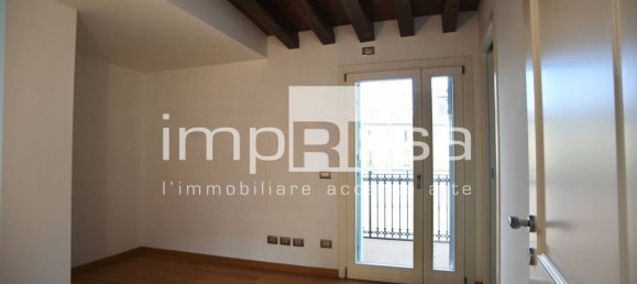 6-Zimmer Doppelhaus in Treviso, Italy, Nr. 278423 15