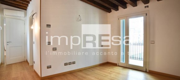 6-Zimmer Doppelhaus in Treviso, Italy, Nr. 278423 8