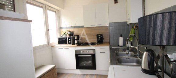 2 bedrooms Apartment in Blois, France No. 62440 3