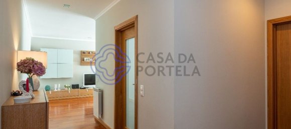 4 bedrooms Apartment in Espinho, Portugal No. 90870 4