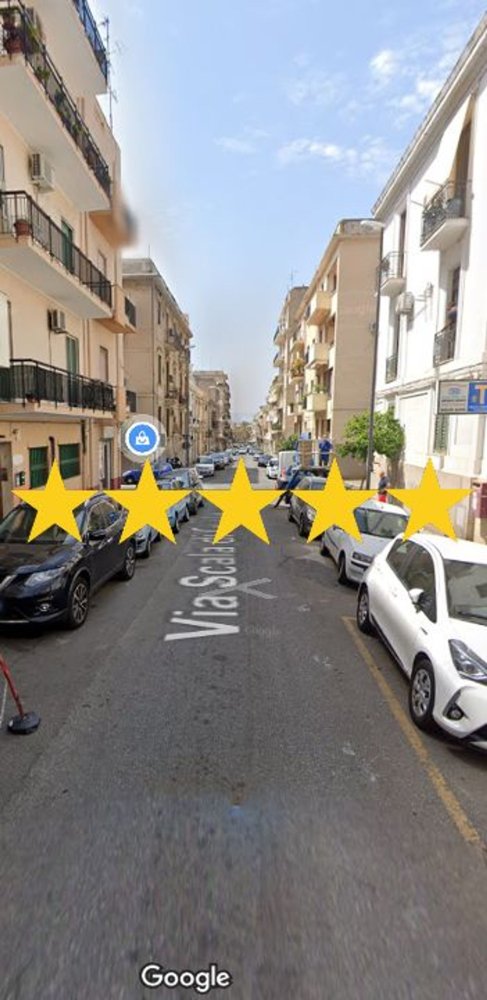 4-salle Appartement à Reggio Calabria, Italy No. 238344