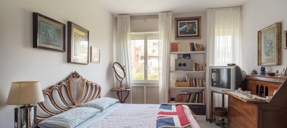 7 rooms Penthouse in Naples, Italy No. 18699 30