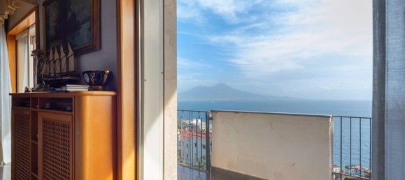 7 rooms Penthouse in Naples, Italy No. 18699 16