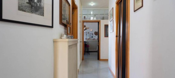 7 rooms Penthouse in Naples, Italy No. 18699 42