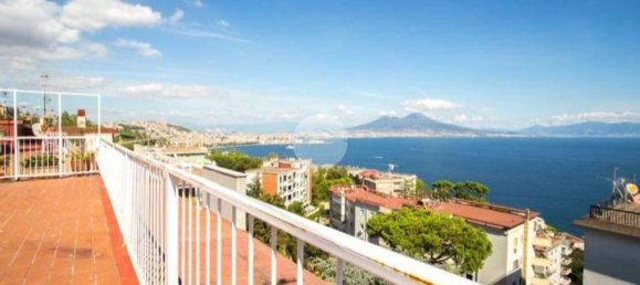 7 rooms Penthouse in Naples, Italy No. 18699 15