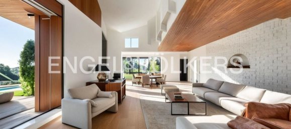 15 rooms Villa in Varese, Italy No. 132366 10