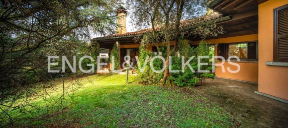 15 rooms Villa in Varese, Italy No. 132366 46