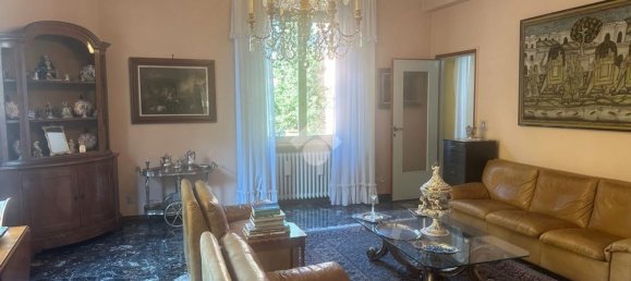 5 rooms Apartment in Parma, Italy No. 161939 18