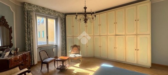 5 rooms Apartment in Parma, Italy No. 161939 22