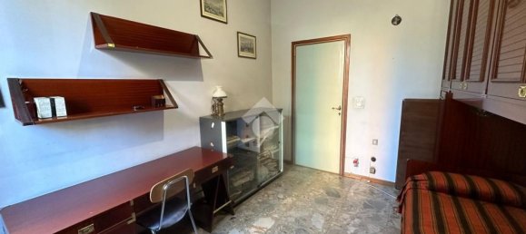 5 rooms Apartment in Parma, Italy No. 161939 26