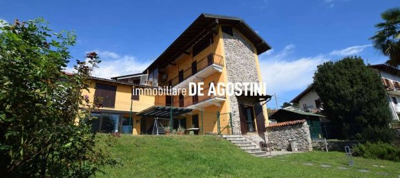 4 bedrooms House in Paruzzaro, Italy No. 371816 2