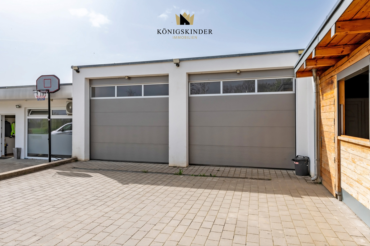 2-salle Entrepôt à Rems-Murr-Kreis, Germany No. 18387