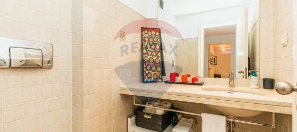 5 bedrooms Apartment in Lisbon, Portugal No. 75389 9